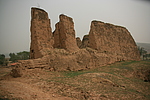 威坪堡